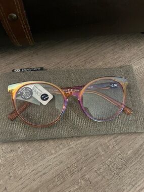 Woman’s  Blue Light Reading Glasses - Iridescent Pink